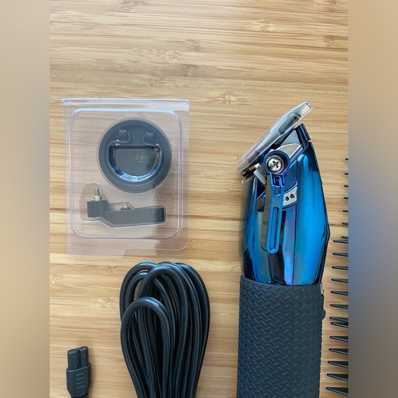 Babyliss Boost FX Limited Edition Blue Clipper - Picture 5 of 16